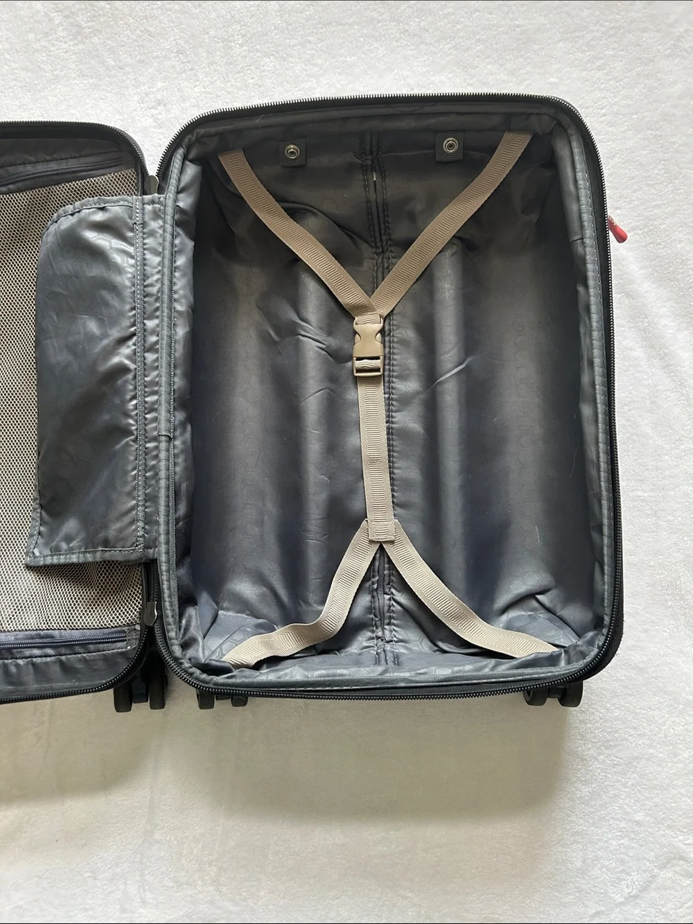 Ricardo Navy Blue Carry-On Spinner Luggage